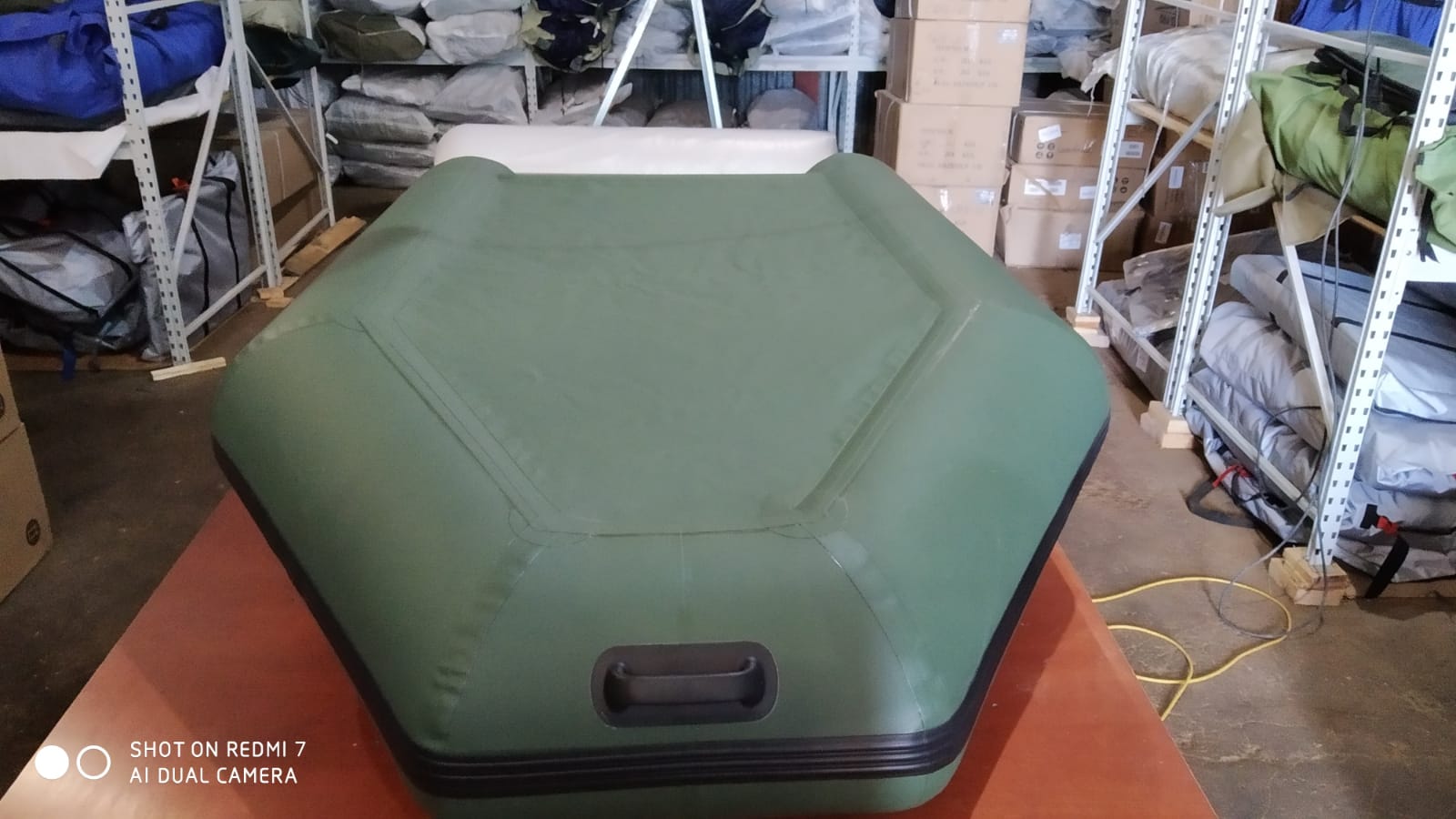 Tulin КМ-230 с привалом Tulin КМ-230 с привалом